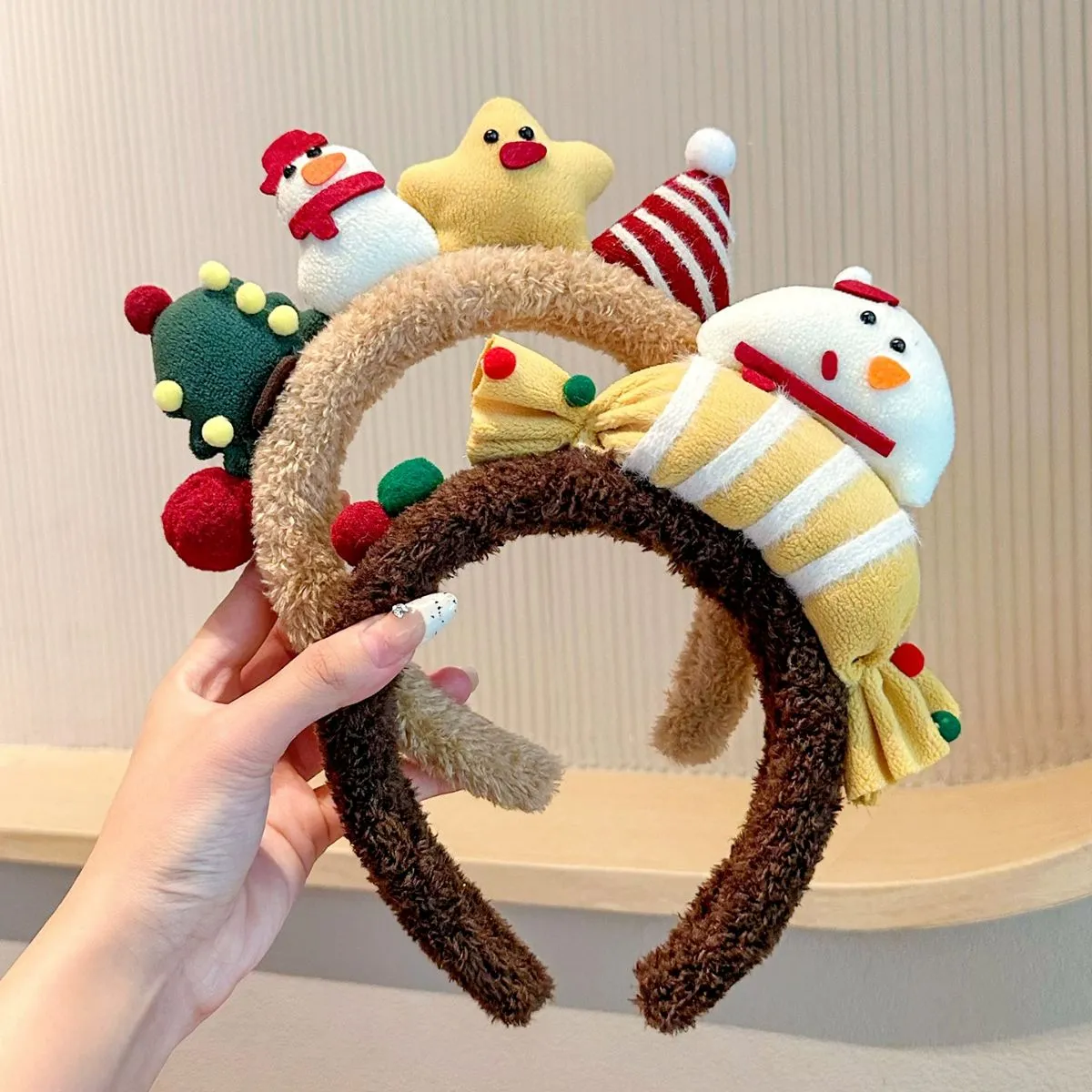Cute Plush Christmas Headband & Hair Clips Set for Women – Snowman Star Reindeer Holiday Hair Hoop, Spa Face Washing & Makeup Accessory with Candy Cane Decor